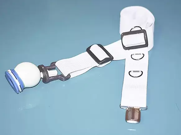带有弹性带作为辅助工具的担架将有助于增大阴茎